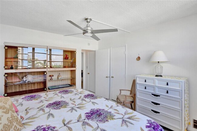 Photo - 101 N Birch Rd Unidad 504