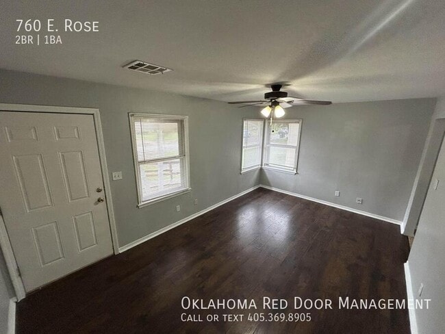 Photo - 760 E Rose Dr