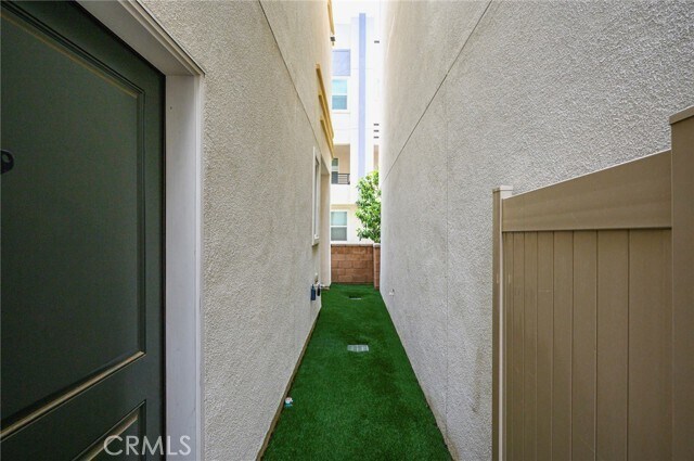 Photo - 9565 Hammock Pl