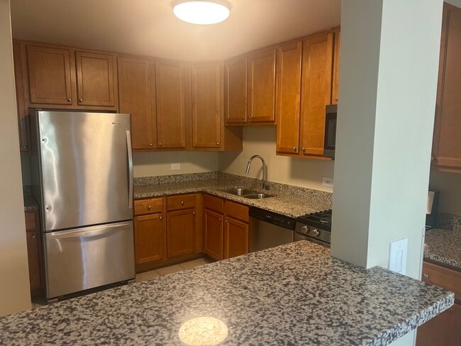4731 St Joseph Creek Rd Unidad 3B