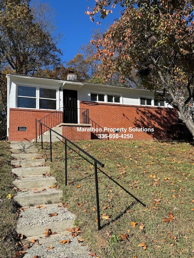 Building Photo - 1408 Town St