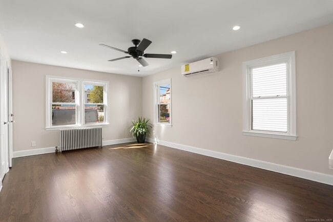 Photo - 634 Courtland Ave