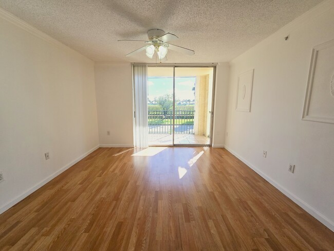 Photo - 1715 Village Blvd Townhome