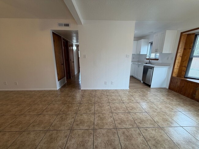 Photo - 1307 Rufina Ln Unit 2