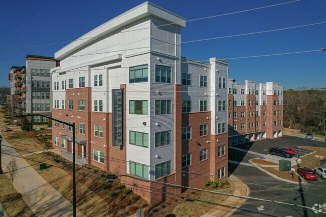 Photo - Abbington on Cheshire Bridge