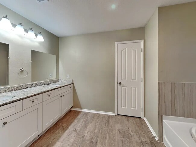 Photo - 7213 Fossil Garden Dr