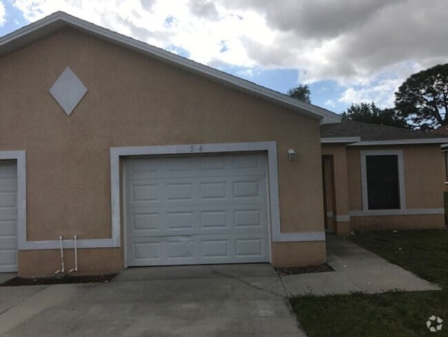 Building Photo - Nice, Clean 3 Bedroom, 2 Bathroom Duplex w... Unit 514 SE 6th Pl Rental