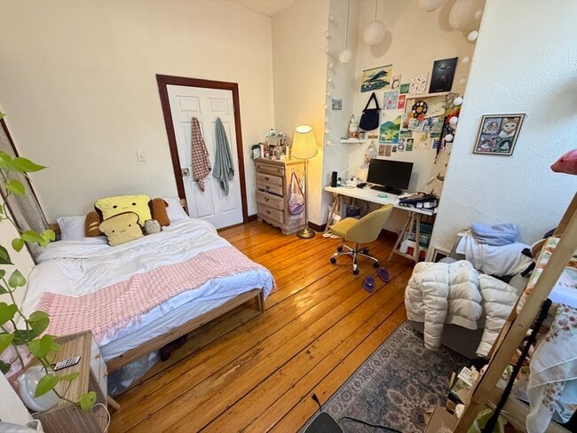 Photo - 1584 Tremont St Unit 1