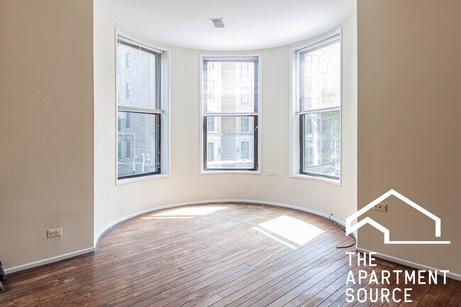 Photo - 600 W Surf St Unit 4