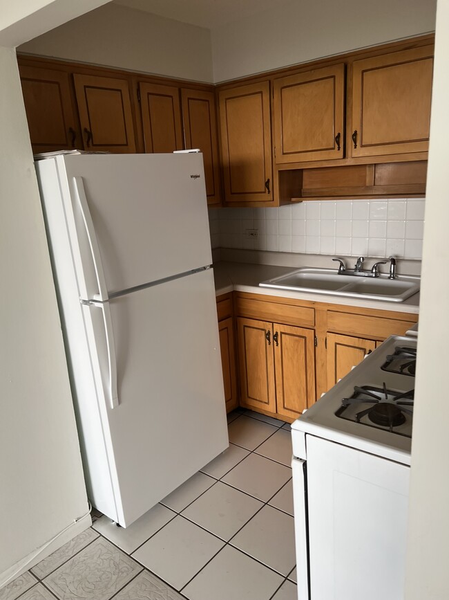 Kitchen - 7234 W North Ave Unit 7234