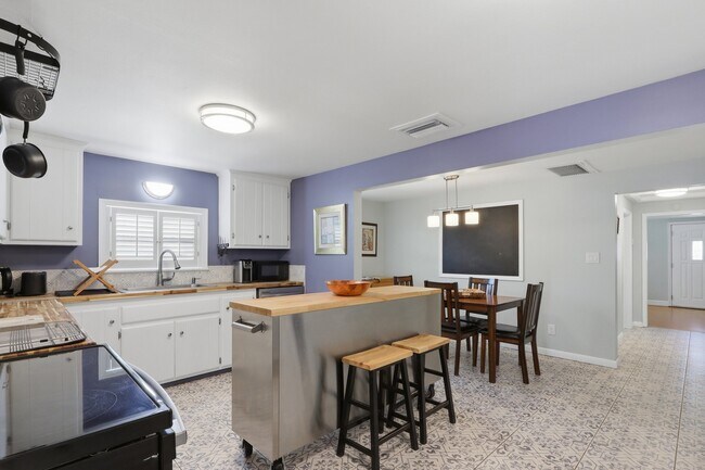 587 Dixie Hwy Unit Main House