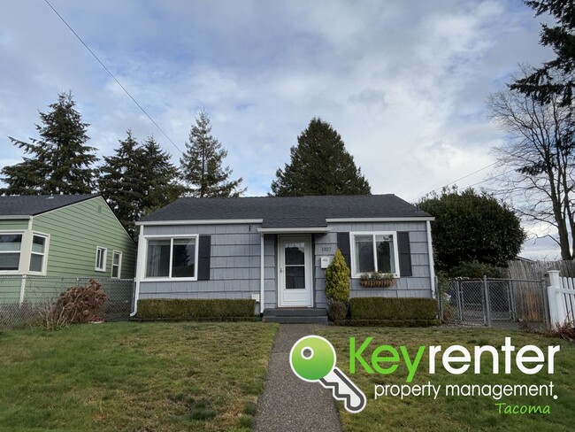 Beautiful bungalow home in Tacoma, WA! - Beautiful bungalow home in Tacoma, WA!