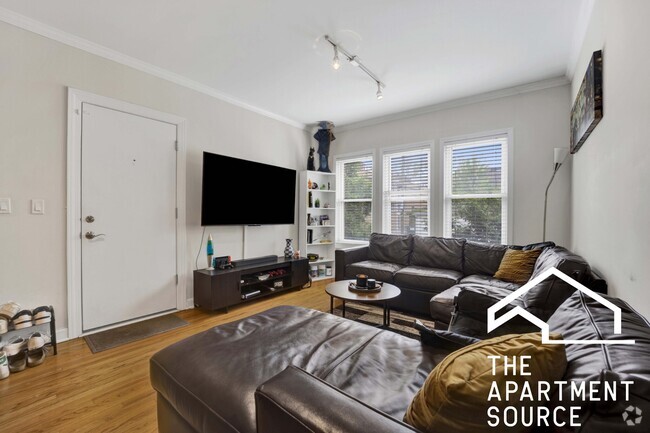 Building Photo - 1152 W Cornelia Ave Unit 1 Rental