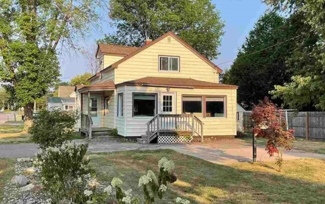 Photo - 2301 Presque Isle Ave