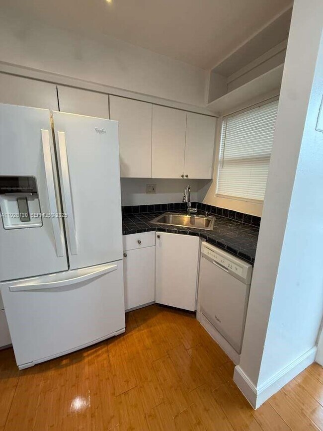 Photo - 2225 NE 123rd St Unit 104