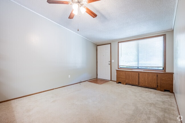 1BR, 1BA - 576SF - Living Dining Room - Longleaf Apartment Homes
