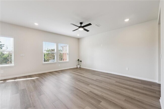 Photo - 4237 Tin Hare Ln