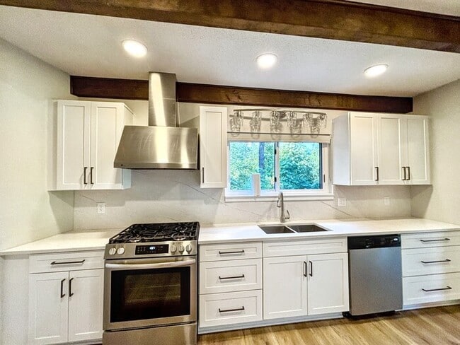 Photo - 5709 Vincent Rd
