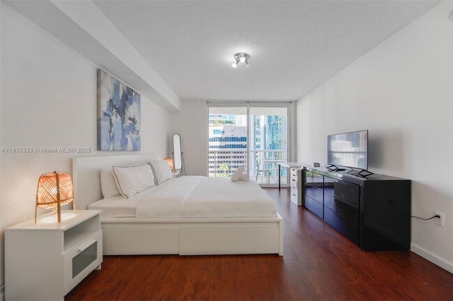 Photo - 1200 Brickell Bay Dr Unit 1720