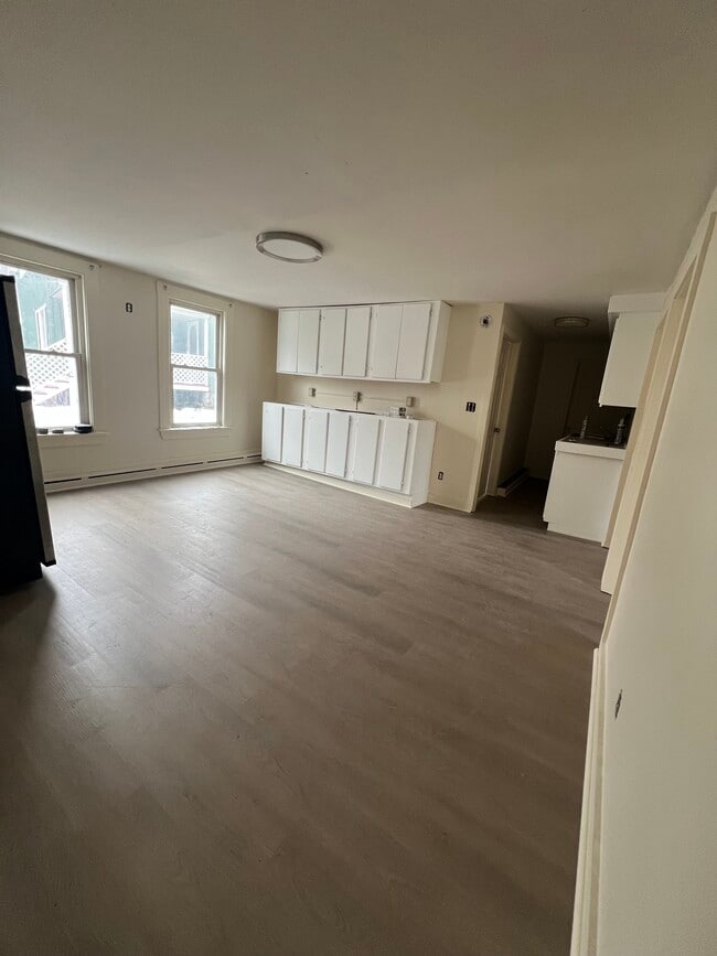 Kitchen/Dining Room - 10 Clifford St Unidad 2