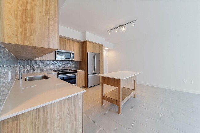 Photo - 2150 N Bayshore Dr Apartment Unit 1211