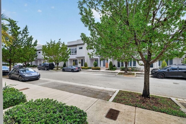 Photo - 6461 NW 103rd Psge