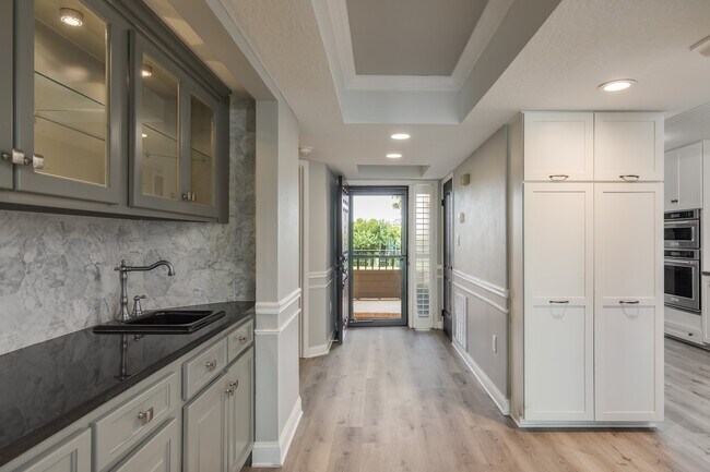 Photo - 18 Marina Isles Blvd Unidad #105