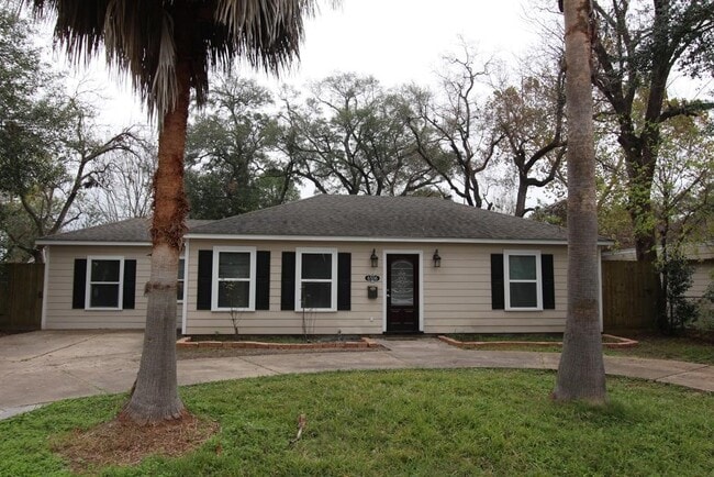 Building Photo - 6506 Sivley St