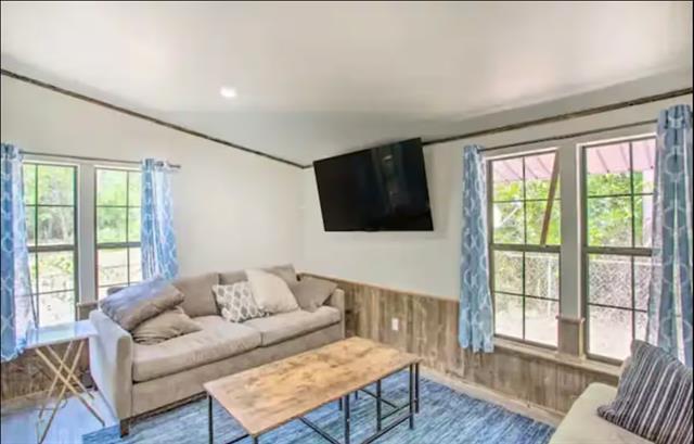 Photo - 9899 Archer Ln Casa