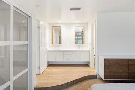 Photo - 43660 Elkhorn