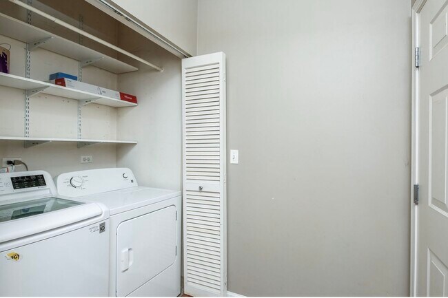 Photo - 1407 S Halsted St