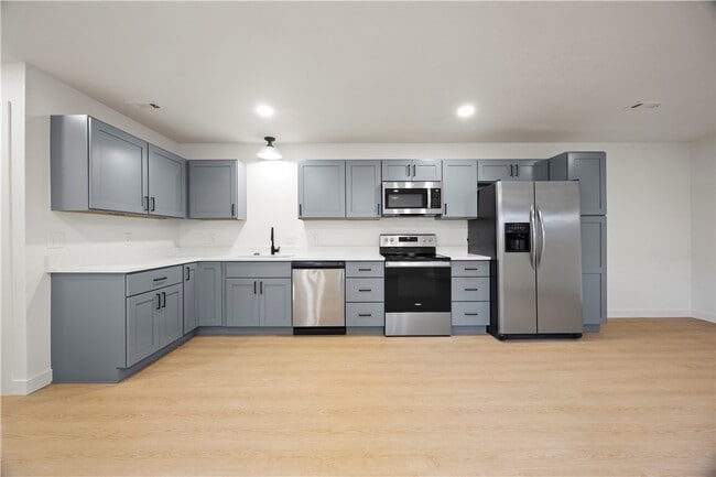 Photo - 2007 Sycamore Pl