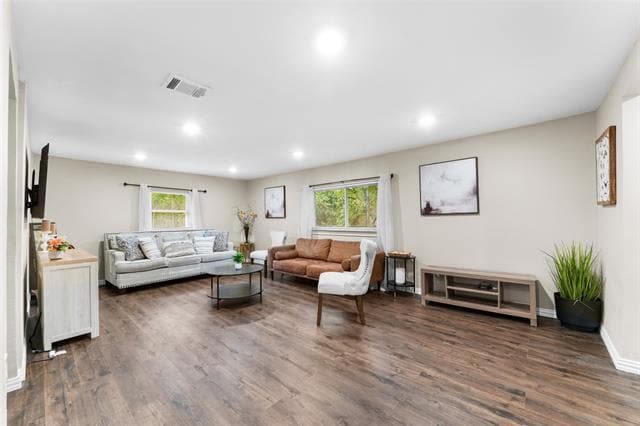 Photo - 2426 Cloverdale St