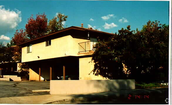 Creekside - Creekside Apartments
