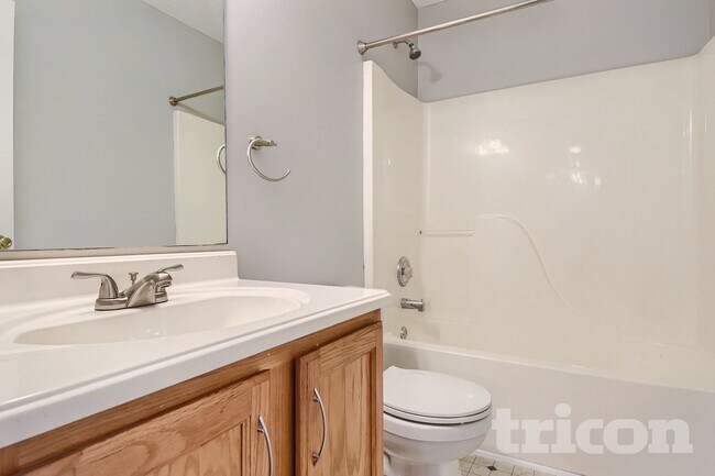 Photo - 1401 Lancaster Ct