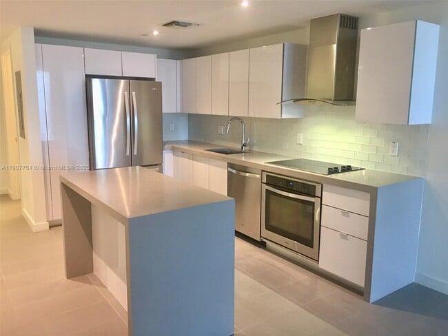 Photo - 1600 NE 1st Ct Unidad 1005