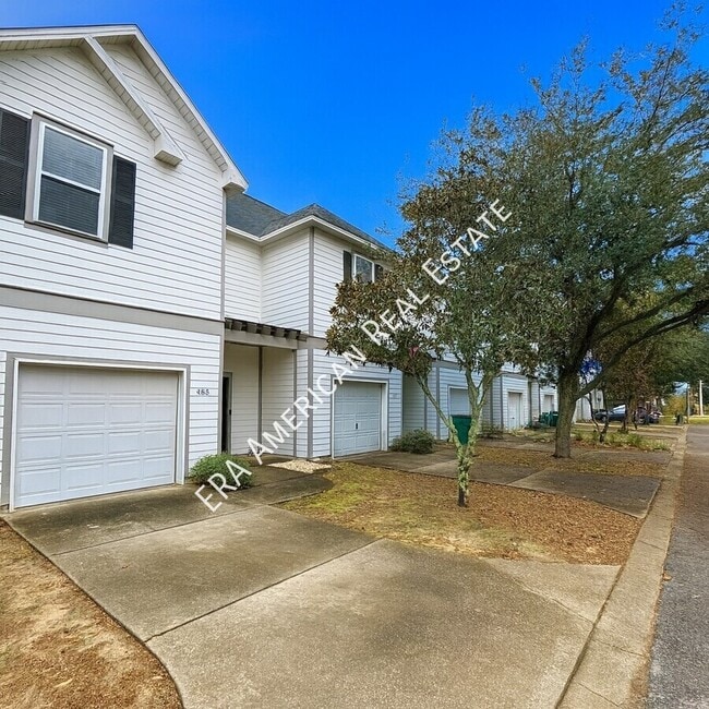 Photo - 485 Westgate Wy