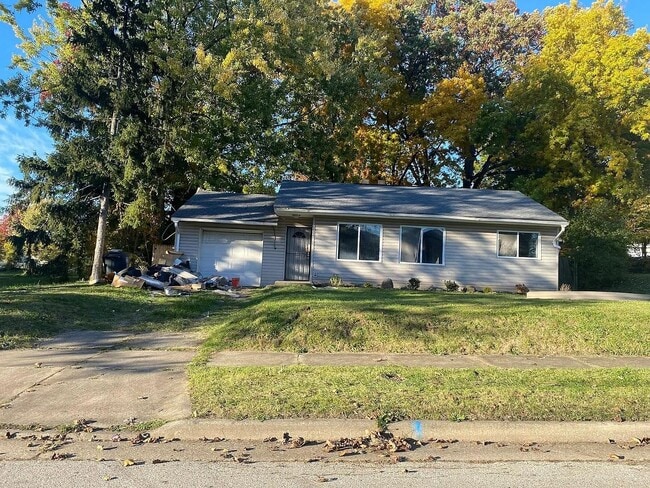 Building Photo - 933 Russell Ave Rental