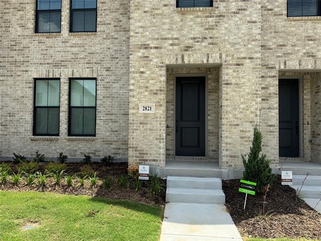 Photo - 2821 Jacaranda Dr