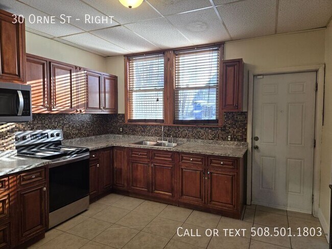 Photo - 30 Orne St Unit Right