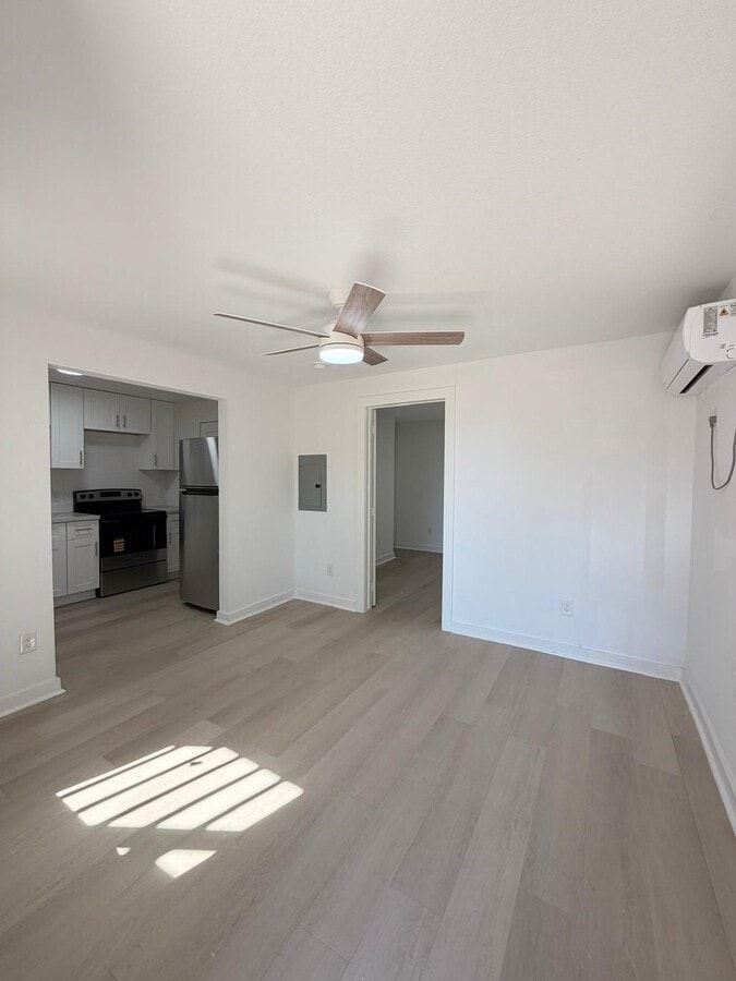 Photo - 201 Lowery Dr Unidad 3