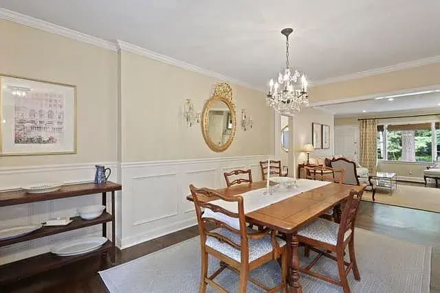 Photo - 707 Burke Rd NE