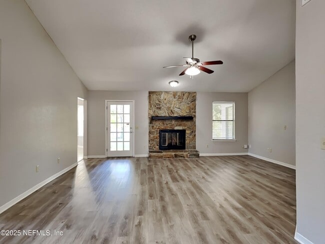 Photo - 7058 Star Rush Dr