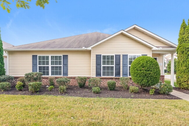 Building Photo - 3671 Blaze Dr Rental