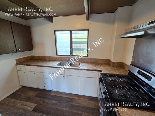 Building Photo - 87-217 Helelua St-#1 Unit #1