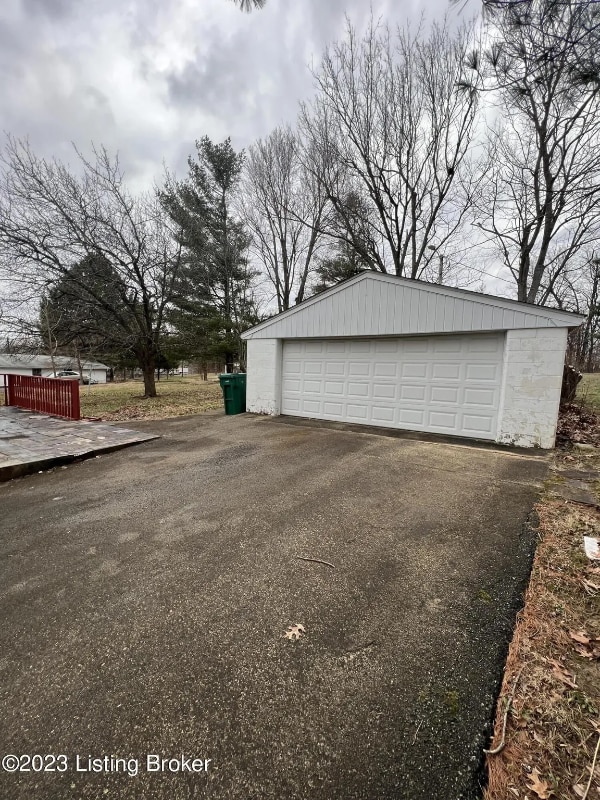 Photo - 740 Chandler Ave