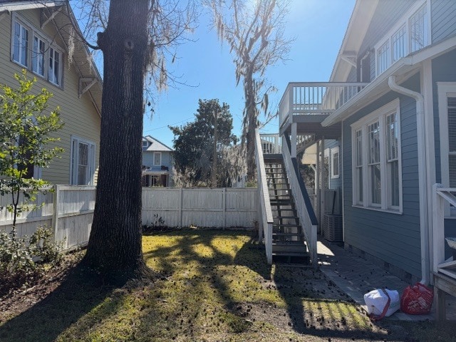 Stairs to apt - 1112 E Duffy St Unit Duffy