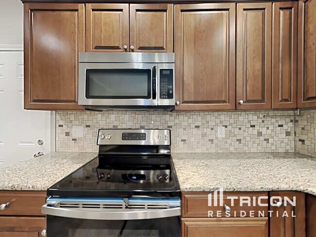 Photo - 2481 Acadia Ct