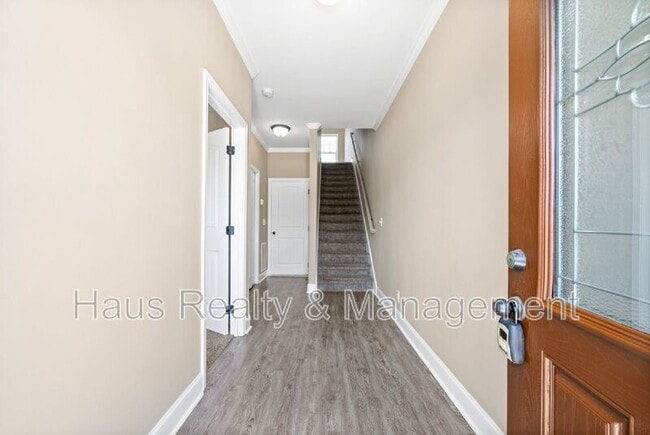 Photo - 172 Dundee Dr