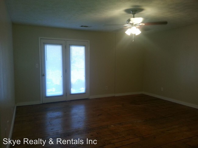 Photo - 3412 Hazelwood Ln